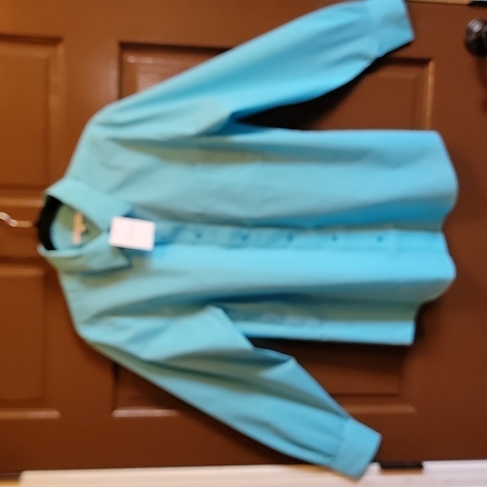 Foxcroft-Aqua cotton collared long sleeved shirt Size 10. NWT.